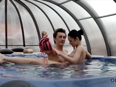 18 jaar, Anaal, Pijpbeurt, Bruinharig, Lul, Hardcore, Hd, Tieten likken