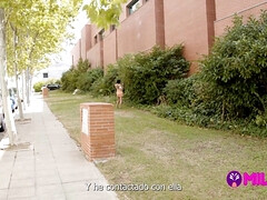 Любители, Большие сиськи, Грудастые, Парочка, Натуральные сиськи, На публике, Молоденькие, Сиськи