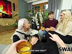 Grosser schwanz, Paar, Schwanz, Europäisch, Erstes mal, Hardcore, Pov, Flotter dreier