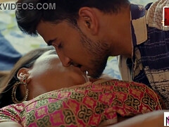 Perverted Indian MILF breathtaking erotic video