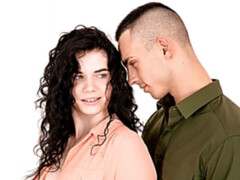 Schwarz, Blasen, Braunhaarige, Hundestellung, Handjob, Küssen, Jungendliche (18+), Titten