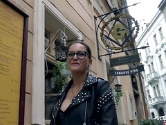 Enthousiasteling, Grote kont, Pijpbeurt, Bruinharig, Sperma in gezicht, Harig, Hd, Openbaar