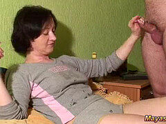 Spermaladung, Weibliche domination, Handjob, Orgasmus