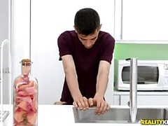 Любители, Брюнетки, Глубокая глотка, Хд, Латиноамериканки, От первого лица, Сиськи