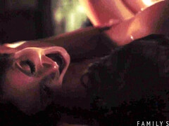 Amerikanisch, Schlafzimmer, Grosse titten, Blasen, Braunhaarige, Betrug, Milf, Muschi