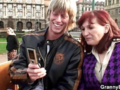 Grote lul, Grote mammen, Pijpbeurt, Omie, Harig, Hardcore, Hd, Kousen