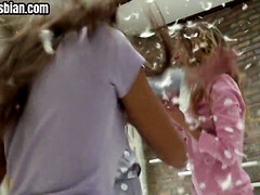 Большие сиськи, Блондинки, Грудастые, Секс без цензуры, Лизание, Киски, Молоденькие, Сиськи