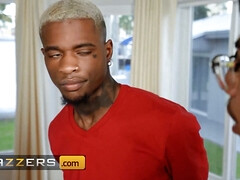 Semen en la boca, Hd, Enorme, Madres para coger, Monstruo, Tetas naturales, Pequeña, Chupando