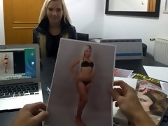 Arsch, Blasen, Hundestellung, Fingern, Handjob, Pov, Rasiert, Titten