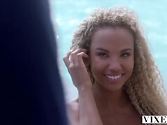 Rubia, Mamada, Corridas, Estilo perrito, Interracial, Lamidas, Coño, Montar