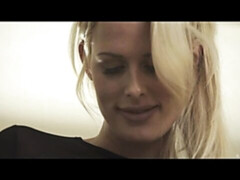 Сногсшибательные, Жопа, Большая жопа, Ботинки, Собачьи, Стриптизерша, Молоденькие, Сиськи