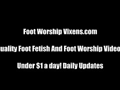 Bondage domination sadisme masochisme, Pieds, Femme dominatrice, Fétiche, Fétiche des pieds, Lesbienne, Lingerie