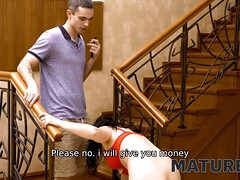 Sucer une bite, Attrapée, Mamie, Poilue, Mature, Chatte, Seins flasques, Belle mère