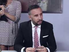 Tussi, Grosser schwanz, Braunhaarige, Hundestellung, Hardcore, Hd, Lecken, Sekretärin