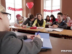 18 летние, Брюнетки, Двойное проникновение, Оргии, Тощие, Молоденькие, Втроем