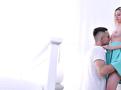 Lamer culo, Mamada, Corridas, Penetracion con dedos, Sexo duro, Afeitado, Adolescente, Tetas