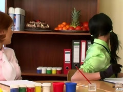 Braunhaarige, Zickenkampf, Latex, Lingerie, Satin, Schulmädchen, Lehrer, Nass