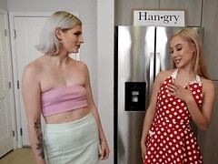 Charles Dera, Jazmin Luv & Hyley Winters are having a nice 3some