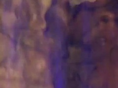 Любители, Брюнетки, Зрелые, Милф, Бассейн, На публике