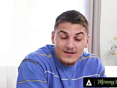 Grosse bite, Gros seins, Blonde, Branlette thaïlandaise, Massage, Mère que j'aimerais baiser, Rasée, Étudiant