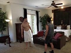 Grosse bite, Sucer une bite, Brunette brune, Homosexuelle, Hd, Embrassement, Orgasme, Actrice du porno