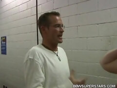 Kont, Rondborstig, Auto, Mollig, Dik, Rijpe lesbienne, Moeder die ik wil neuken, Moeder