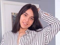 Жопа, Брюнетки, Большие дырки, Ласковые ручки, Мастурбация, Бритые, Соло, Молоденькие