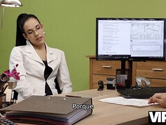 18 летние, Брюнетки, Чешки, Европейки, Хд, В офисе, Сыновья, Молоденькие