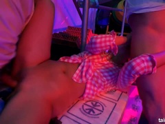 Большой член, Большие сиськи, Ласковые ручки, Межрасовый секс, Мастурбация, Оргии, Вечеринка, Свингеры