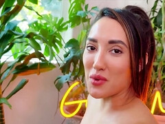 Grosse bite, Gros seins, Sucer une bite, Brunette brune, Lingerie