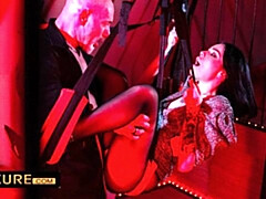 Bondage discipline sadomasochisme, Gebondenheid, Bruinharig, Hondjeshouding, Dominatie, Hardcore, Hd, Tieten likken