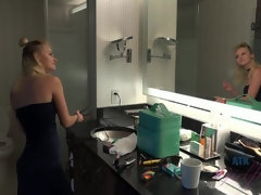 Amateur, Cuarto de baño, Sucio, Vestido, Novia, Bragas, Pov, Fumando
