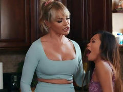 Blonde, Robe, Pieds, Léchez, Chatte, Jupe, Fessée, Épouse