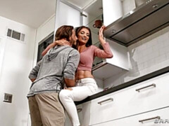 Leie, Schlafzimmer, Grosser arsch, Grosser schwanz, Grosse titten, Blasen, Hundestellung, Masturbation