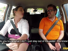 Nana, Gros seins, Voiture, Rondelette, Grosse, Hard, Branlette espagnole, Nénés