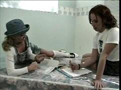 Atrapados, Trio, Tetas