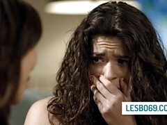 Aziatisch, Rondborstig, Lesbisch, Likken, Moeder die ik wil neuken, Kut duiken