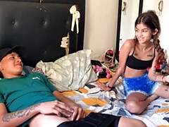 18 ans, Gros cul, Clito, Éjaculation interne, Tir de sperme, Indienne, Pov, Soeurs