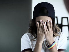 Bruder, Braunhaarige, Hochschule, Familie, Hardcore, Schwestern, Jungendliche (18+), Jungfrau