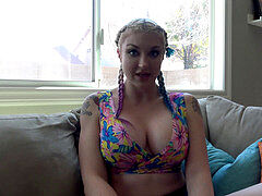 Anaal, Pijpbeurt, Sperma in mond, Sperma shot, Kokhalzen, Reusachtig, Tatoeage, Tieten likken