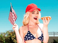 Gros cul, Bikini, Blonde, Sucer une bite, Branlette thaïlandaise, Hard, Mère que j'aimerais baiser, Seins naturels