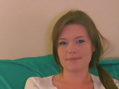 Asiatisch, Arsch, Jeans, Masturbation, Piercing, Muschi, Rasiert, Entkleiden