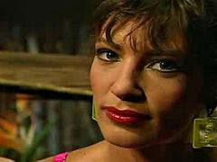 Lieveling, Grote lul, Blond, Sperma shot, Handbeurt, Hardcore, Kort haar, Tieten likken