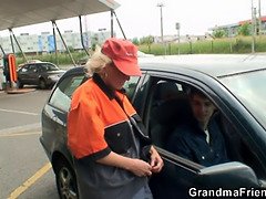 エロ熟女, 眼鏡, グループ, 熟年, 淫乱熟女, アウトドア, 現実, 三人