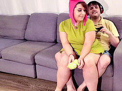 Louise interupts Gene's game time with a oral pleasure and rear end, but they get CAUGHT!