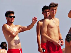 Topless Hot Bikini Teens Voyeur Beach HD Video Spycam