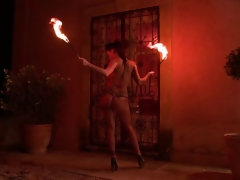 Flaming Hot Pussy: Sexy Pyromaniac Plays With Fire