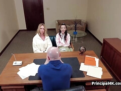 Blasen, Studentin, Kehlenfick, Hardcore, Mutti, Lehrer, Jungendliche (18+), Flotter dreier