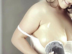 Morena, Hembra, Penetracion con dedos, Enorme, Masturbación, Orgasmo, Solo, Tetas