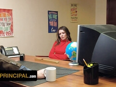 18 ans, Gros cul, Gros seins, Sucer une bite, Habillées, Femme couguar, Éjaculation interne, Hard